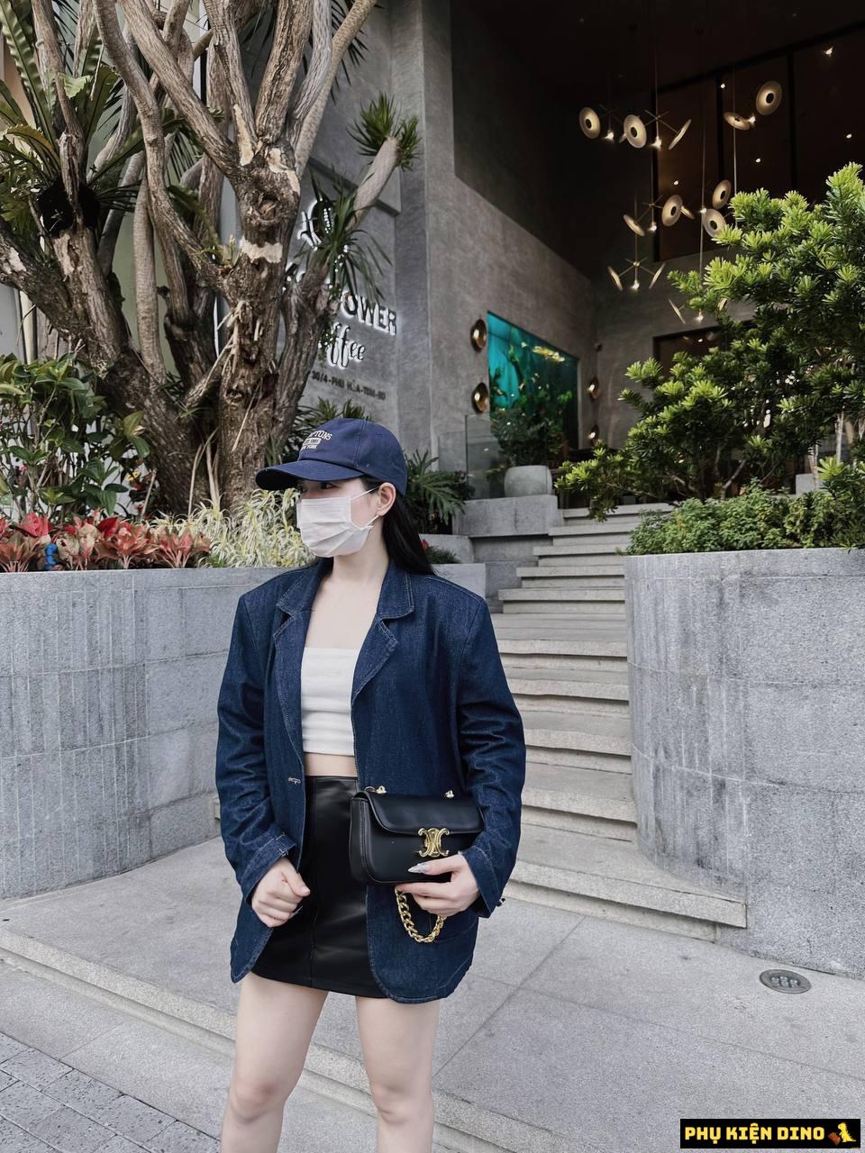 Túi Đeo Chéo Nữ Celine Dáng Dài 2 Màu Trắng Đen Khóa Vàng Túi Đeo Chéo Nữ Celine Dáng Dài 2 Màu Trắng Đen Khóa Vàng